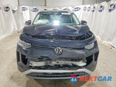 Piąte zdjęcie samochodu w środku: 2026 VOLKSWAGEN TIGUAN SE VIN:3VVER7RM3TM037752 - miniatura