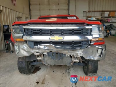 Piąte zdjęcie samochodu w środku: 2016 CHEVROLET SILVERADO C1500 LT VIN:3GCPCREC7GG297075 - miniatura