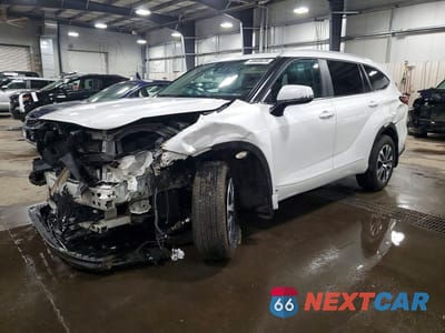 2025 TOYOTA HIGHLANDER HYBRID XLE 5TDKBRCH0SS646602 - główne zdjęcie licytacji z USA - miniatura