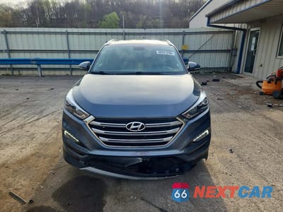 Piąte zdjęcie samochodu w środku: 2018 HYUNDAI TUCSON LIMITED VIN:KM8J3CA21JU820770 - miniatura