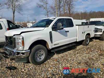 2024 FORD F350 SUPER DUTY UTILITY / SERVICE TRUCK 1FT8X3BT9REF02626 - główne zdjęcie licytacji z USA - miniatura