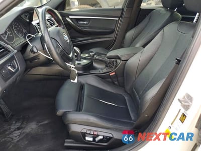 Zdjęcie 7 z 12 samochodu: 2018 BMW 330 I VIN:WBA8B9G51JNV00205 - miniatura