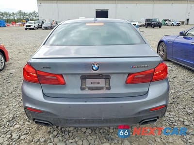 Zdjęcie 6 z 12 samochodu: 2018 BMW M550XI VIN:WBAJB9C58JB035026 - miniatura