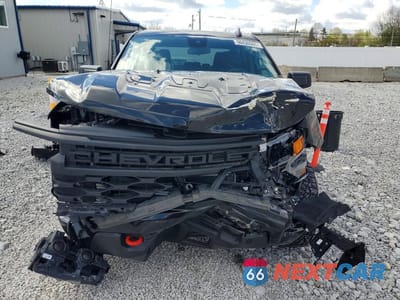 Piąte zdjęcie samochodu w środku: 2025 CHEVROLET SILVERADO K1500 TRAIL BOSS CUSTOM VIN:3GCUKCE85SG199699 - miniatura