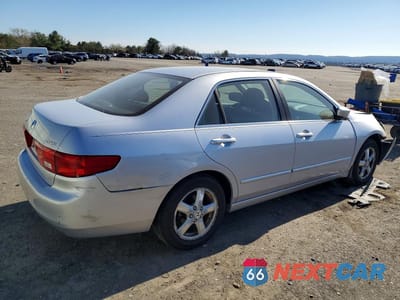 Trzecie zdjęcie samochodu z tyłu: 2005 HONDA ACCORD EX VIN:1HGCM56765A049693 - miniatura