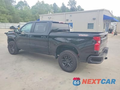 Drugie zdjęcie samochodu z przodu: 2026 CHEVROLET SILVERADO K1500 TRAIL BOSS CUSTOM VIN:3GCPKCEKXTG144952 - miniatura