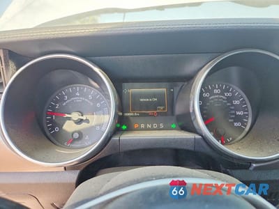Zdjęcie 9 z 12 samochodu: 2018 FORD MUSTANG VIN:1FATP8UH0J5160154 - miniatura