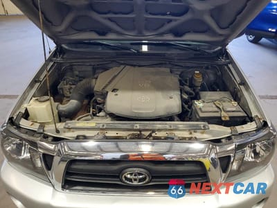 Zdjęcie 11 z 12 samochodu: 2006 TOYOTA TACOMA ACCESS CAB VIN:5TEUU42N76Z211470 - miniatura