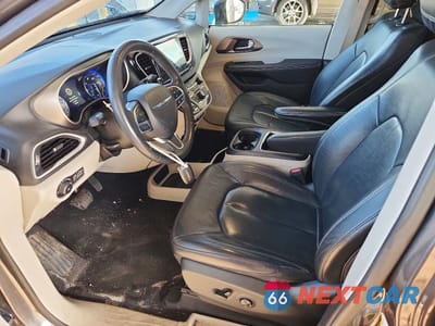 Zdjęcie 7 z 14 samochodu: 2022 CHRYSLER PACIFICA TOURING L VIN:2C4RC1BG3NR148946 - miniatura