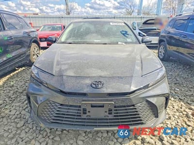 Piąte zdjęcie samochodu w środku: 2025 TOYOTA CAMRY LE VIN:4T1DBADK0SU539934 - miniatura