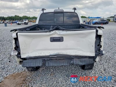 Zdjęcie 6 z 12 samochodu: 2017 TOYOTA TACOMA SR5 V6 VIN:5TFCZ5AN4HX084725 - miniatura
