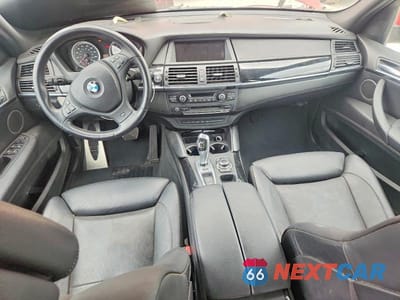 Zdjęcie 8 z 12 samochodu: 2013 BMW X5 M VIN:5YMGY0C59D0C11700 - miniatura