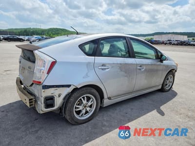 Trzecie zdjęcie samochodu z tyłu: 2010 TOYOTA PRIUS II VIN:JTDKN3DU4A1026749 - miniatura