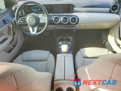 Zdjęcie 8 z 12 samochodu: 2019 MERCEDES-BENZ A 220 VIN:WDD3G4EBXKW016884 - miniatura