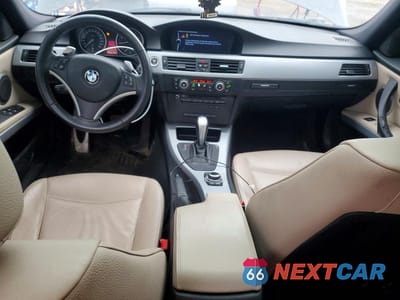 Zdjęcie 8 z 12 samochodu: 2010 BMW 335 XI VIN:WBAPL3C55AA407724 - miniatura