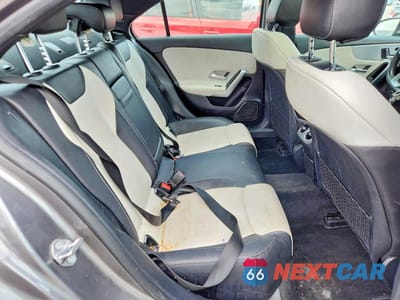 Zdjęcie 10 z 12 samochodu: 2019 MERCEDES-BENZ A 220 4MATIC VIN:WDD3G4FB0KW019484 - miniatura