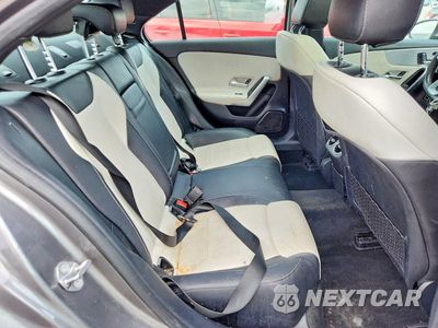 Zdjęcie 10 z 12 samochodu: 2019 MERCEDES-BENZ A 220 4MATIC VIN:WDD3G4FB0KW019484 - miniatura