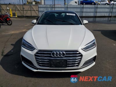 Piąte zdjęcie samochodu w środku: 2019 AUDI A5 PREMIUM VIN:WAUSNAF52KA058107 - miniatura
