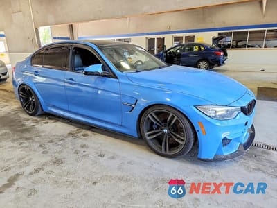 Czwarte zdjęcie samochodu z boku: 2017 BMW M3 VIN:WBS8M9C54H5G84788 - miniatura
