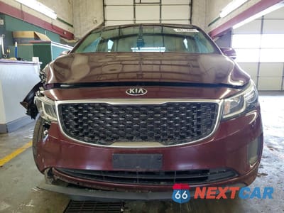 Piąte zdjęcie samochodu w środku: 2016 KIA SEDONA LX VIN:KNDMB5C10G6197658 - miniatura