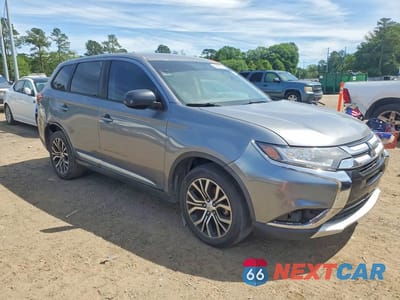 Czwarte zdjęcie samochodu z boku: 2018 MITSUBISHI OUTLANDER ES VIN:JA4AD2A30JJ000647 - miniatura
