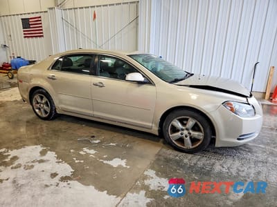 Czwarte zdjęcie samochodu z boku: 2012 CHEVROLET MALIBU 2LT VIN:1G1ZD5E05CF354771 - miniatura