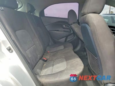 Zdjęcie 10 z 12 samochodu: 2016 KIA RIO LX VIN:KNADM5A37G6621512 - miniatura