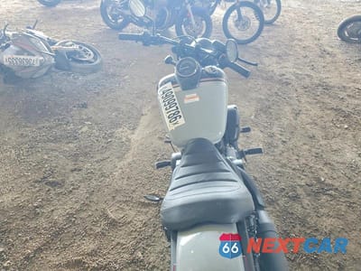 Zdjęcie 6 z 8 samochodu: 2024 HONDA VT750 C2B VIN:JH2RC5371RK401358 - miniatura