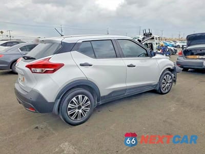 Trzecie zdjęcie samochodu z tyłu: 2020 NISSAN KICKS S VIN:3N1CP5BV4LL509422 - miniatura