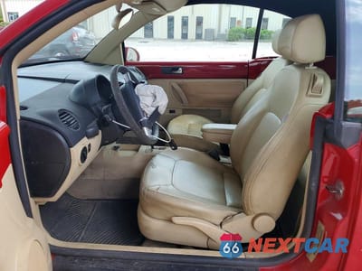 Zdjęcie 7 z 12 samochodu: 2007 VOLKSWAGEN NEW BEETLE CONVERTIBLE OPTION PACKAGE 1 VIN:3VWRF31Y37M423655 - miniatura