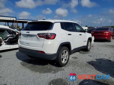Trzecie zdjęcie samochodu z tyłu: 2023 JEEP COMPASS SPORT VIN:3C4NJDAN8PT507634 - miniatura