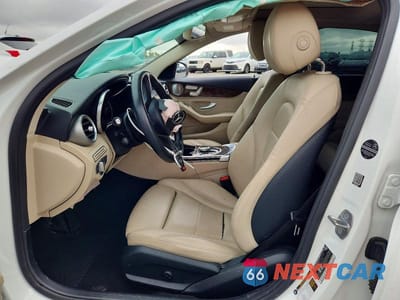 Zdjęcie 7 z 12 samochodu: 2017 MERCEDES-BENZ C 350E VIN:55SWF4HB7HU226845 - miniatura