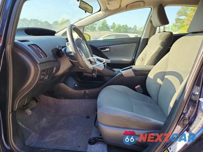 Zdjęcie 7 z 13 samochodu: 2015 TOYOTA PRIUS TWO VIN:JTDKN3DU0F0438695 - miniatura