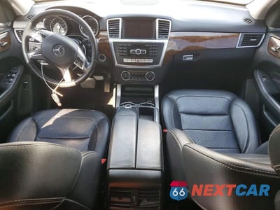 Zdjęcie 8 z 13 samochodu: 2013 MERCEDES-BENZ ML 350 BLUETEC VIN:4JGDA2EB1DA202684 - miniatura