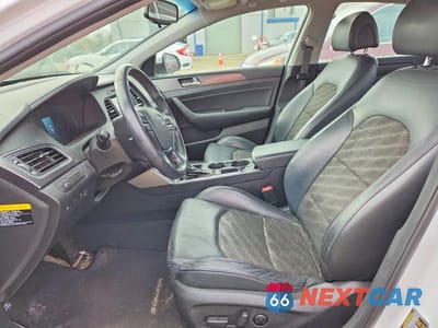 Zdjęcie 7 z 12 samochodu: 2017 HYUNDAI SONATA SPORT VIN:5NPE34AF5HH527747 - miniatura