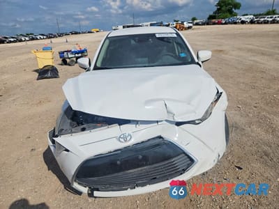 Piąte zdjęcie samochodu w środku: 2017 TOYOTA YARIS IA BASE VIN:3MYDLBYV9HY167965 - miniatura