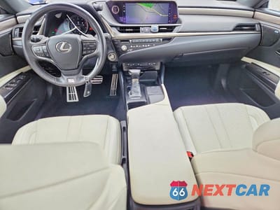 Zdjęcie 8 z 12 samochodu: 2021 LEXUS ES 300H VIN:58ADA1C14MU002605 - miniatura