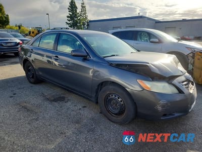 Czwarte zdjęcie samochodu z boku: 2007 TOYOTA CAMRY LE VIN:4T1BE46K17U504632 - miniatura
