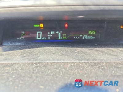 Zdjęcie 9 z 12 samochodu: 2014 TOYOTA PRIUS V TWO VIN:JTDZN3EU3EJ007872 - miniatura
