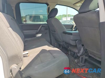 Zdjęcie 10 z 12 samochodu: 2013 NISSAN TITAN S VIN:1N6AA0EJ0DN309153 - miniatura