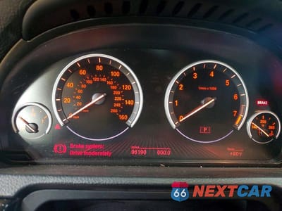 Zdjęcie 9 z 12 samochodu: 2013 BMW 550 IGT VIN:WBASN0C53DDW92610 - miniatura