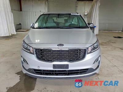 Piąte zdjęcie samochodu w środku: 2020 KIA SEDONA L VIN:KNDMA5C11L6660324 - miniatura