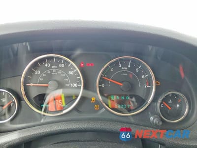 Zdjęcie 9 z 12 samochodu: 2018 JEEP WRANGLER UNLIMITED SPORT VIN:1C4HJWDG6JL928972 - miniatura