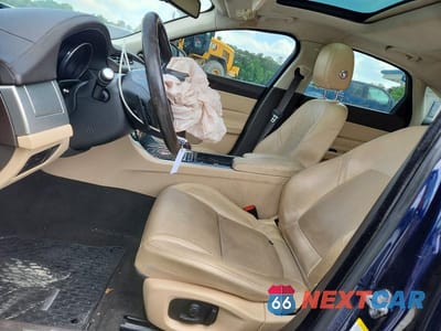 Zdjęcie 7 z 12 samochodu: 2016 JAGUAR XF PRESTIGE VIN:SAJBE4BV2GCY18771 - miniatura