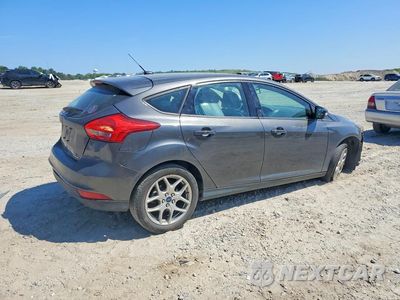 Trzecie zdjęcie samochodu z tyłu: 2015 FORD FOCUS SE VIN:1FADP3K2XFL344879 - miniatura