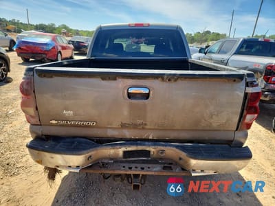Zdjęcie 6 z 12 samochodu: 2006 CHEVROLET SILVERADO C1500 VIN:2GCEC13ZX61354571 - miniatura