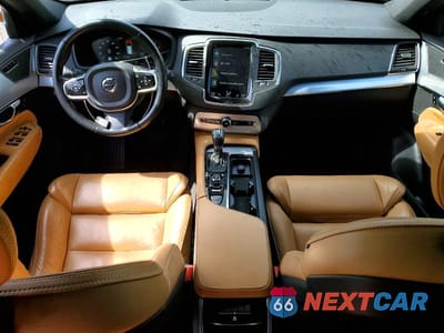 Zdjęcie 8 z 12 samochodu: 2018 VOLVO XC90 T6 VIN:YV4A22PK0J1328187 - miniatura