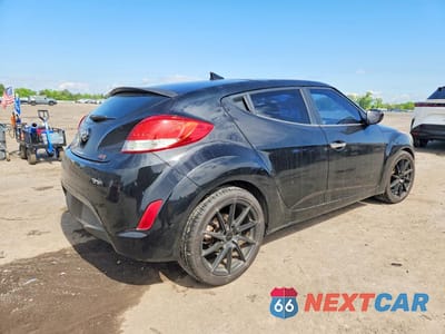 Trzecie zdjęcie samochodu z tyłu: 2015 HYUNDAI VELOSTER RE:FLEX VIN:KMHTC6AD2FU218706 - miniatura