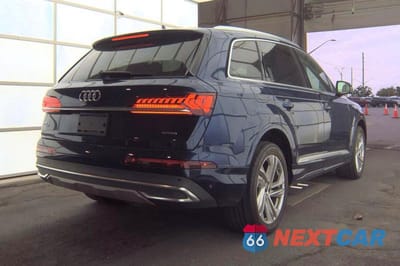 Czwarte zdjęcie samochodu z boku: 2022 AUDI Q7 PREMIUM PLUS VIN:WA1LXBF79ND006740 - miniatura