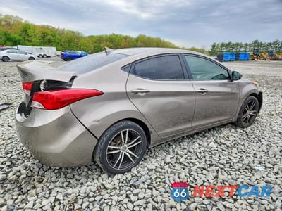 Trzecie zdjęcie samochodu z tyłu: 2011 HYUNDAI ELANTRA GLS VIN:5NPDH4AE4BH033245 - miniatura